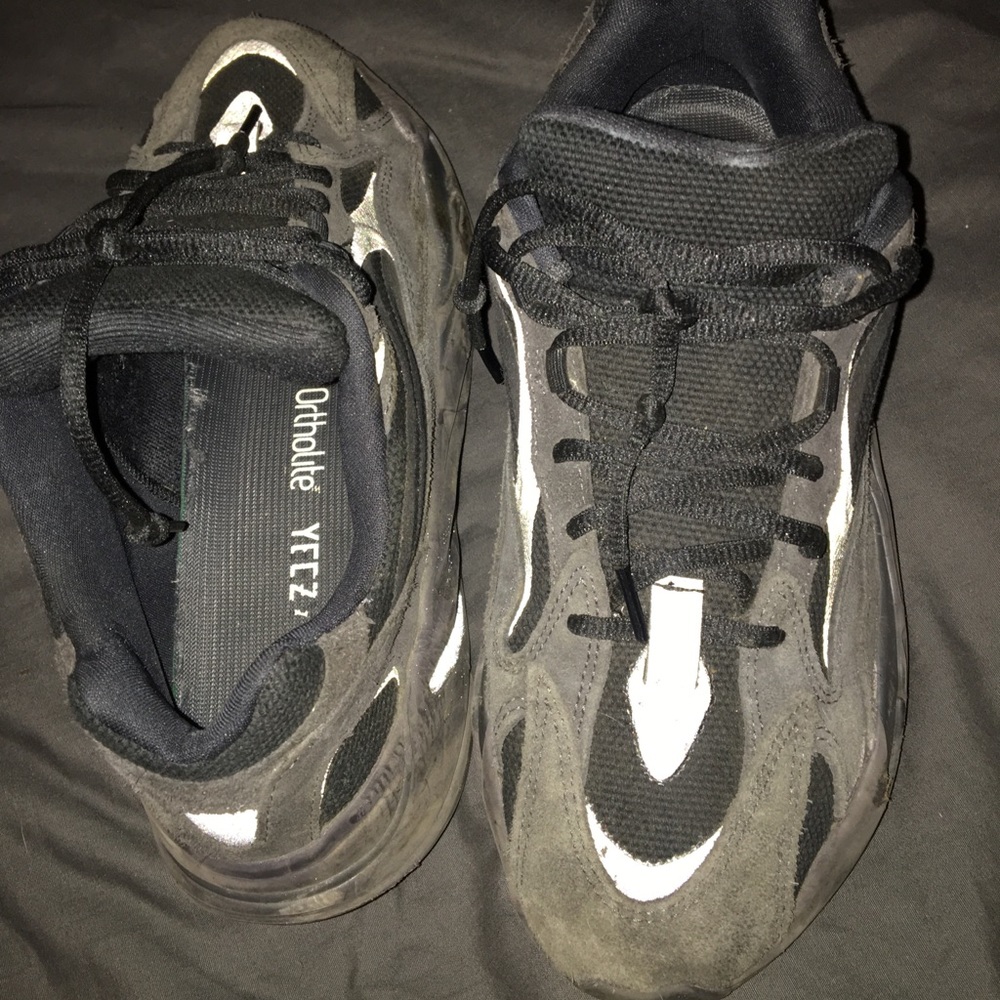 Yeezy - Picture 3 of 3